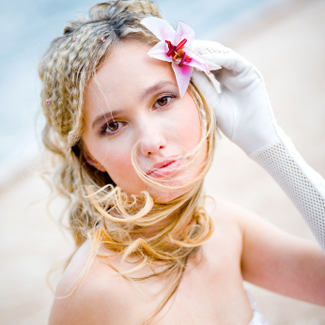 bride with lily in hair